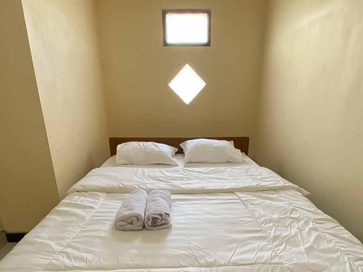 Palace Syariah Homestay Redpartner Banyuwangi  Ngoại thất bức ảnh